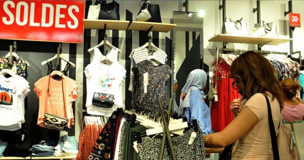 رئيس غرفة تجار الملابس الجاهزة:  حالة من الركود في "الصولد".. ونتوقع تحسن المبيعات مع اقتراب العودة المدرسية